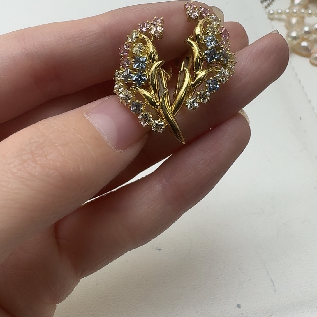 蓝宝石未镶嵌耳饰