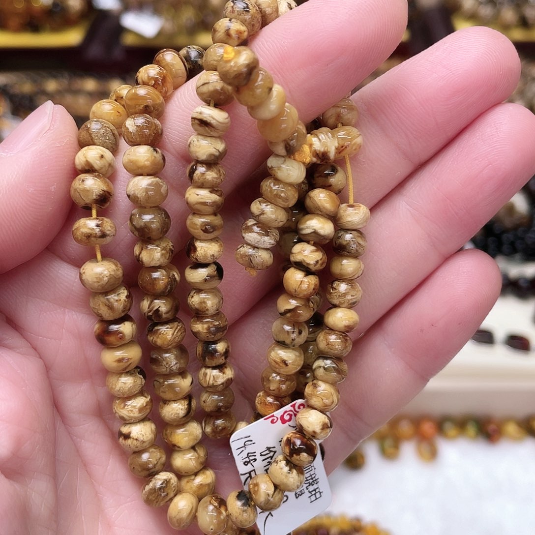 琥珀裸石未镶嵌六70187