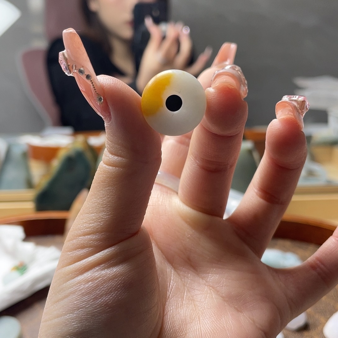 定制翡翠未镶嵌抛光