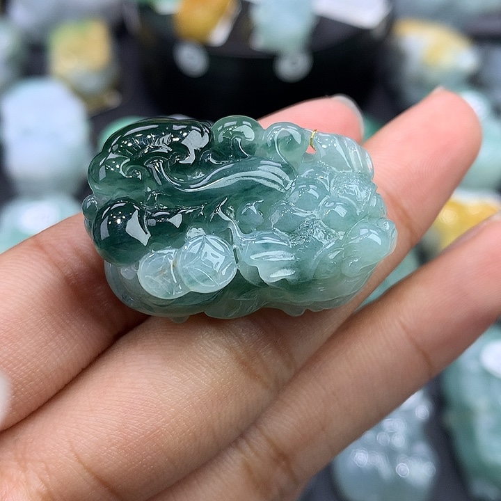 翡翠未镶嵌颈饰天然缅甸翡翠