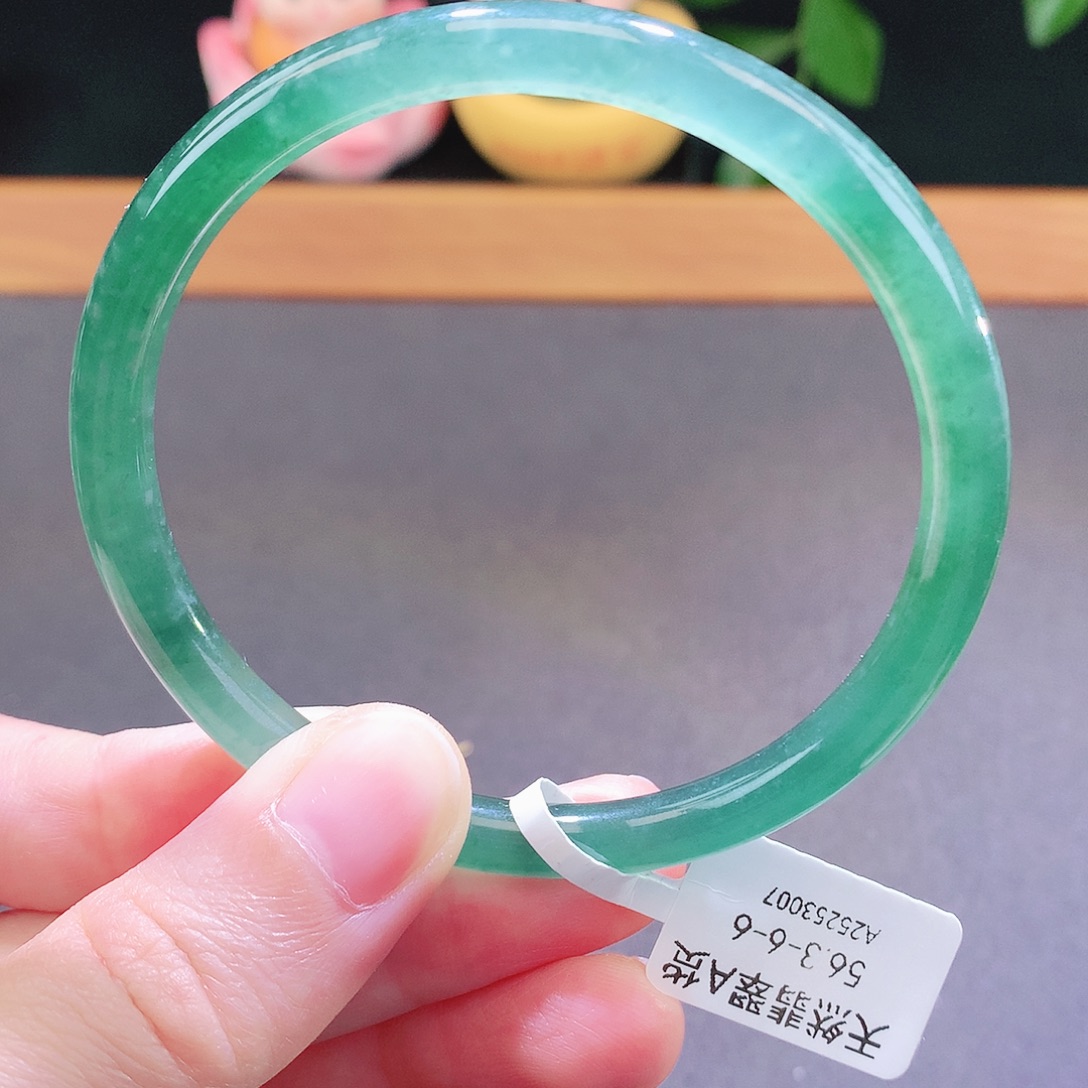 翡翠未镶嵌手镯天然翡翠