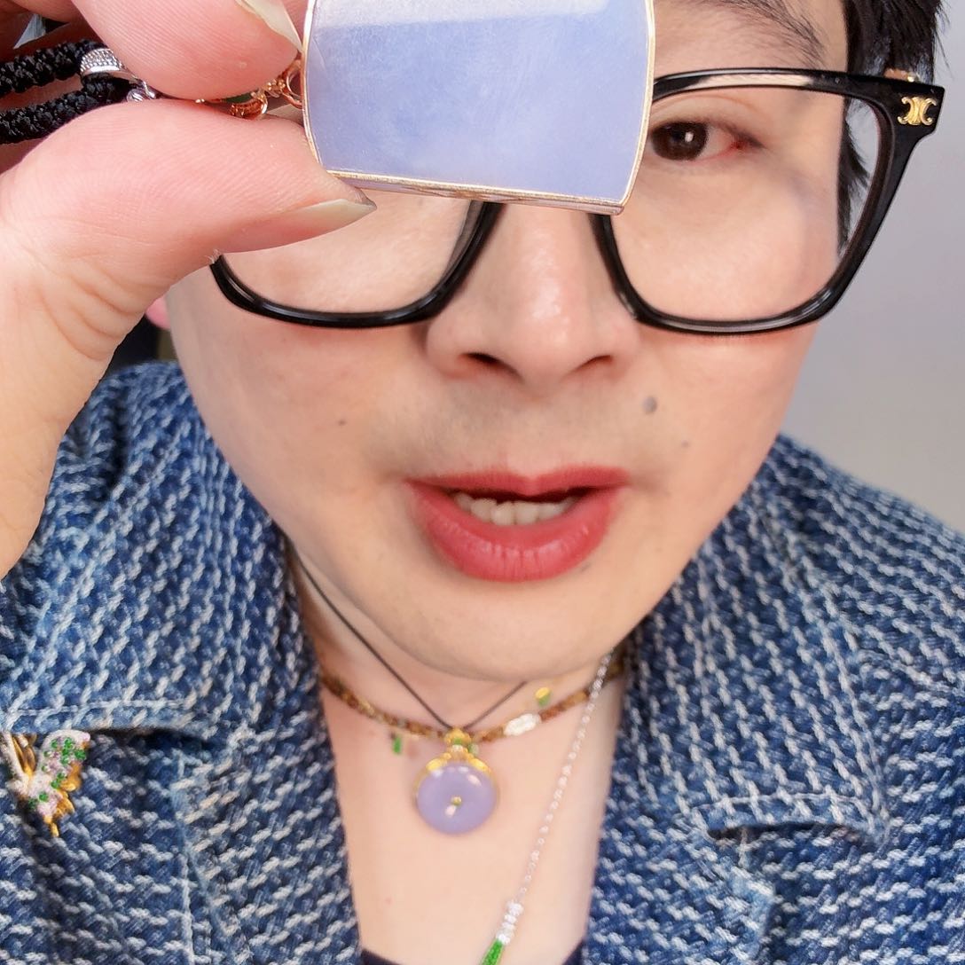 翡翠颈饰18K金镶嵌?**措一个