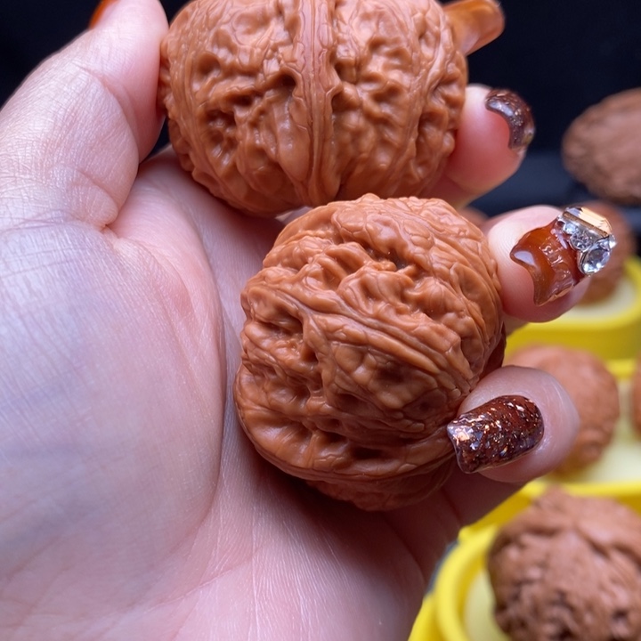 文玩核桃把件元宝