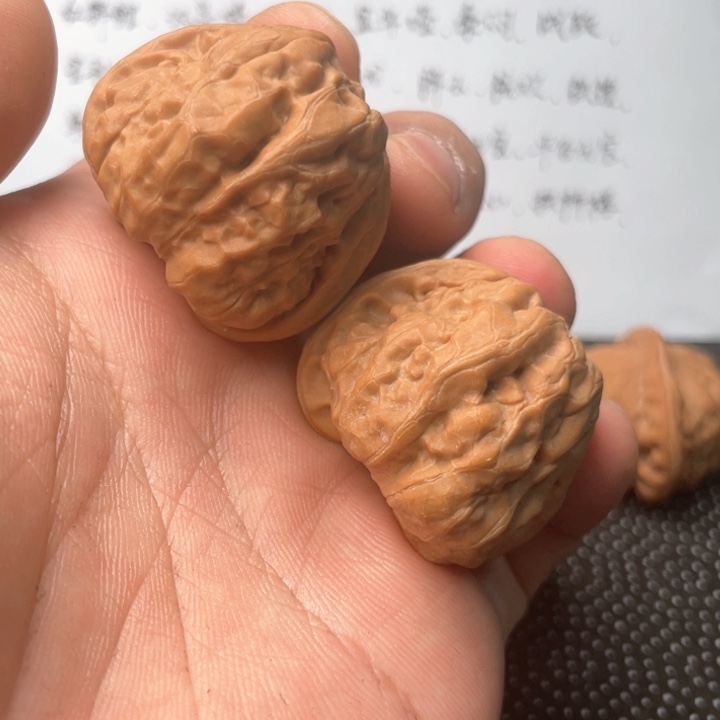 文玩核桃吊坠蛤蟆头全品37尺寸2112