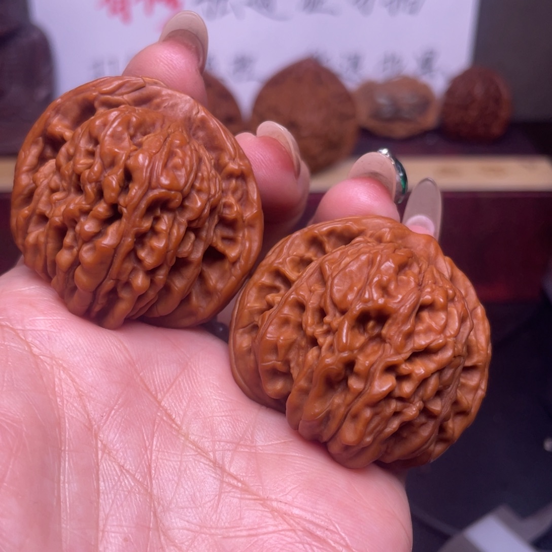 老***子吊坠桃核四座楼福利