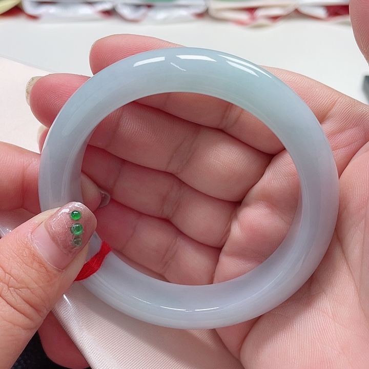 翡翠手镯（圆镯）未镶嵌缅甸翡翠手镯58圈