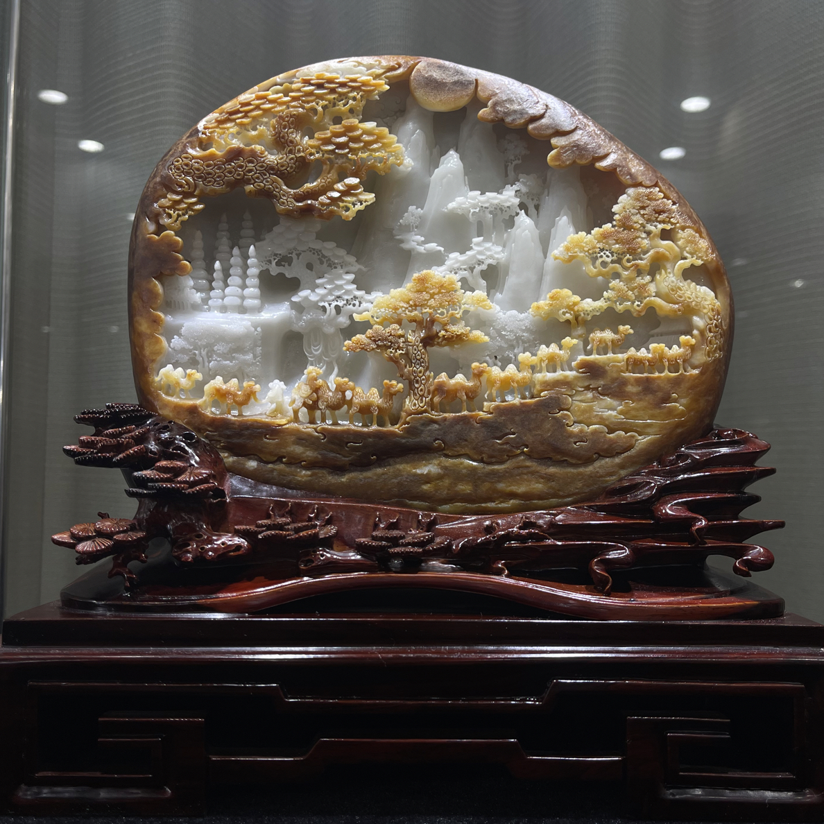 高端和田玉山水摆件