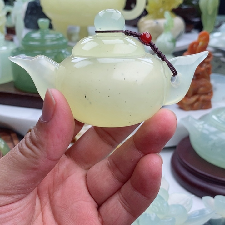岫玉四大名玉手把件未镶嵌