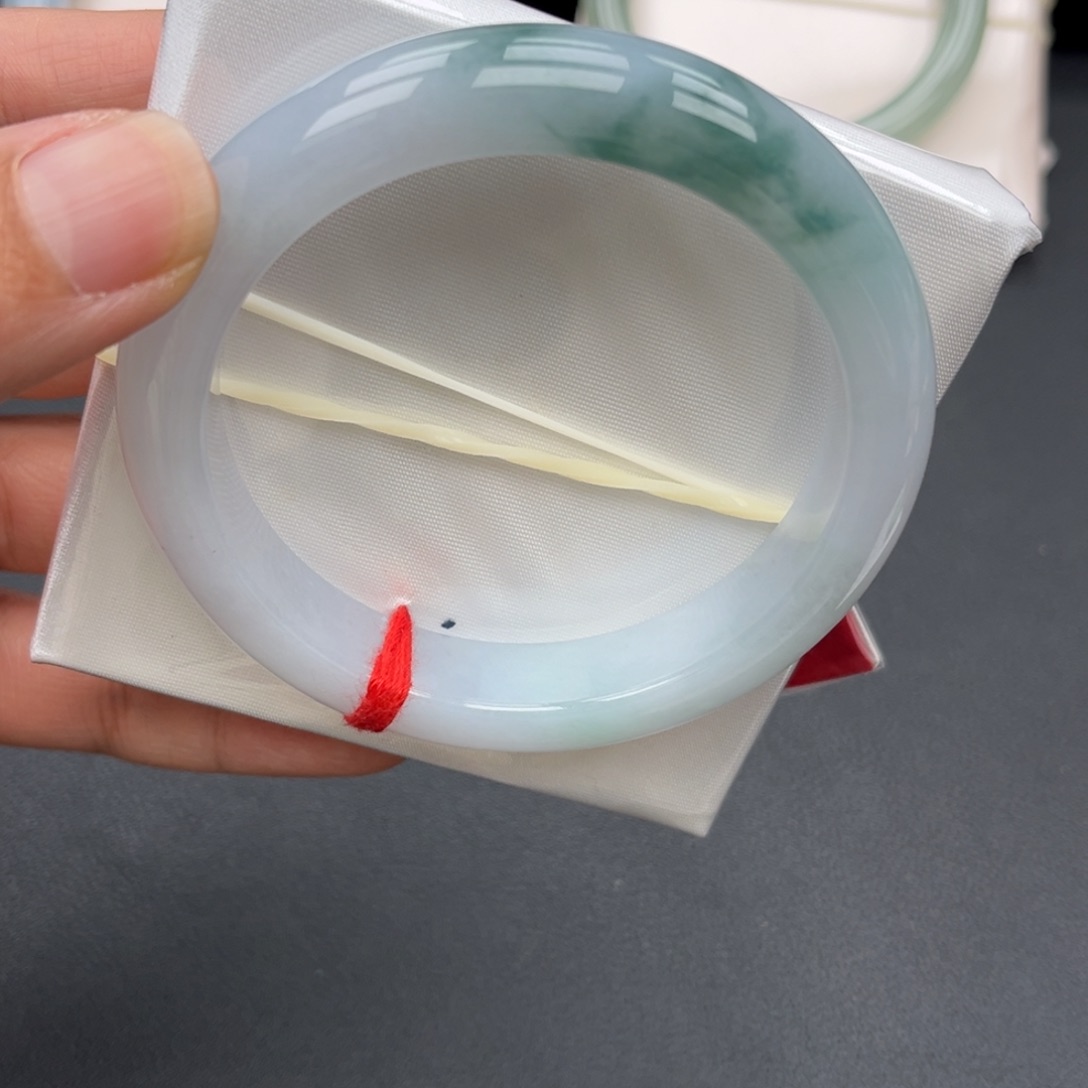 翡翠未镶嵌手镯手镯