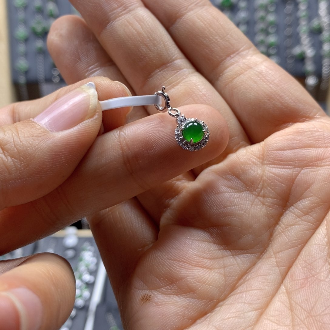 翡翠颈饰银S925镶嵌无证书/假一赔四