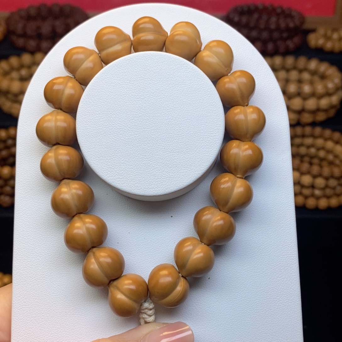 吊坠猴头核桃微瑕屁桃手持15尺