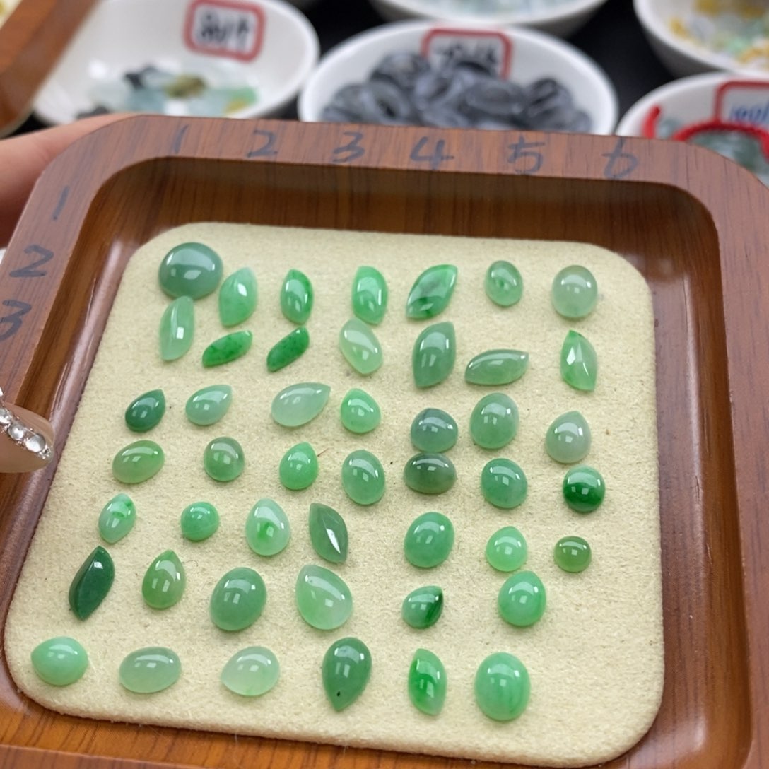 翡翠颈饰未镶嵌60一个可挑