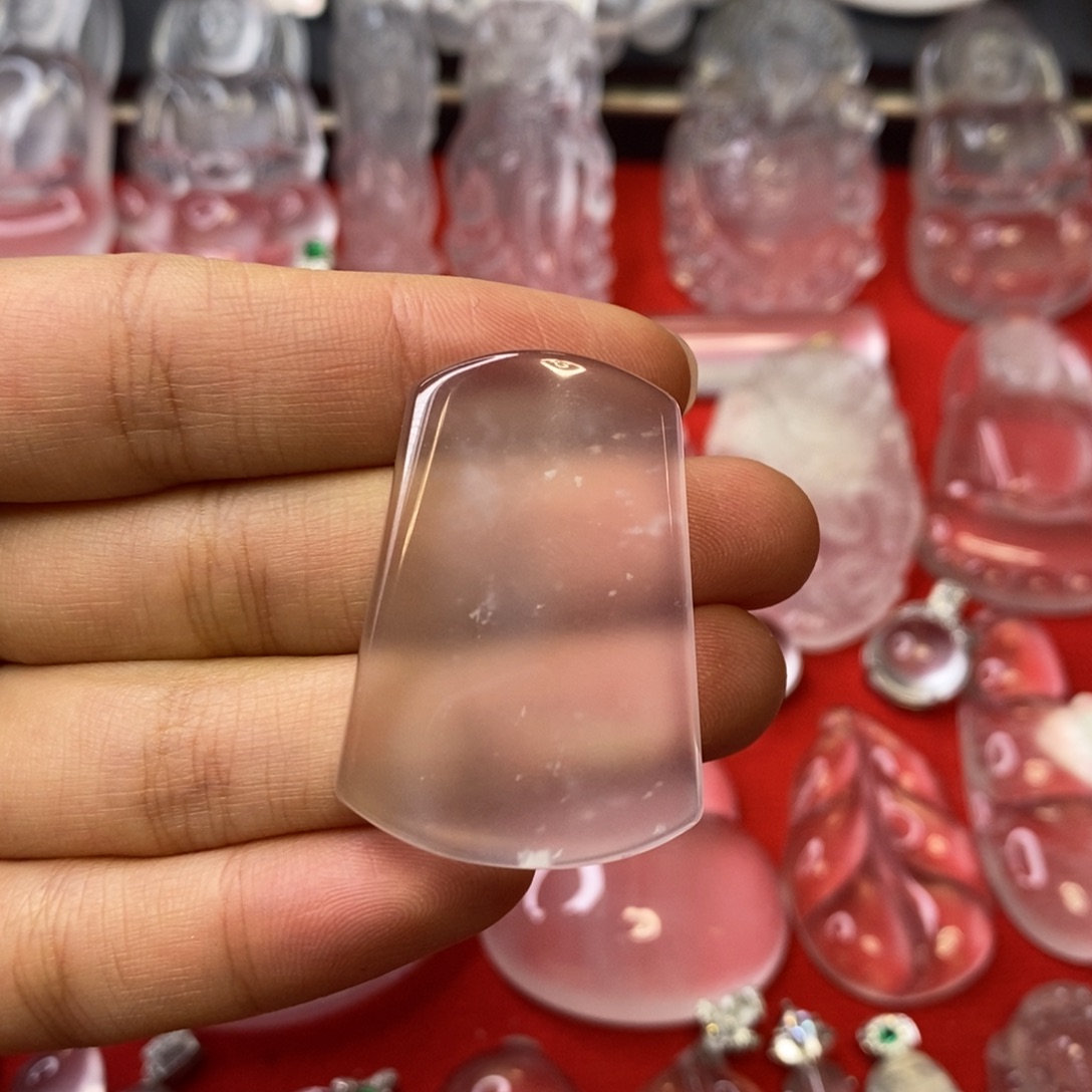 石英质玉未镶嵌吊坠