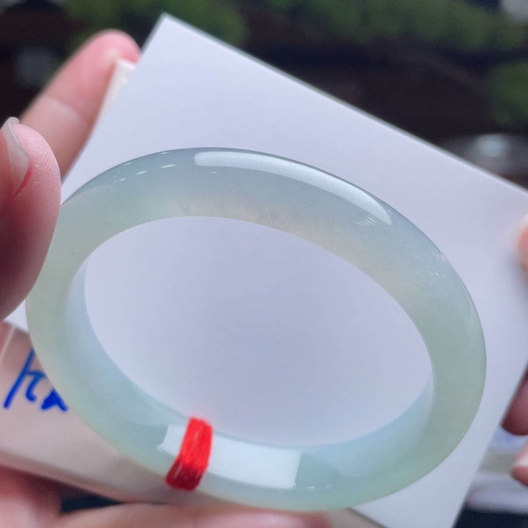 翡翠未镶嵌手镯53.8贵妃 葡萄肉 