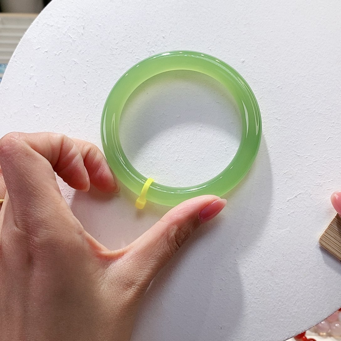 手镯玛瑙/玉髓未镶嵌61.3