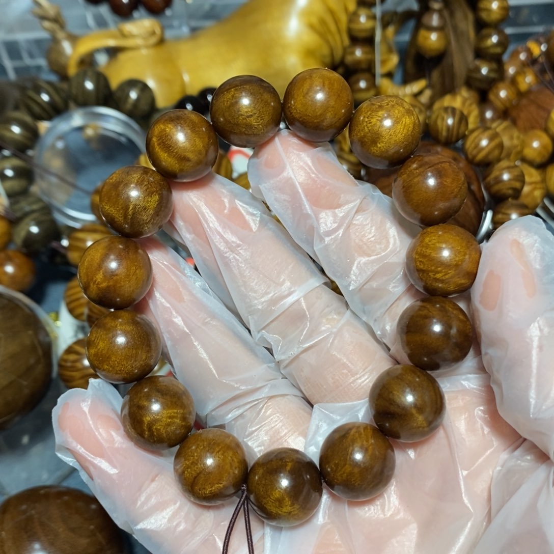 金丝楠木雕工艺品15