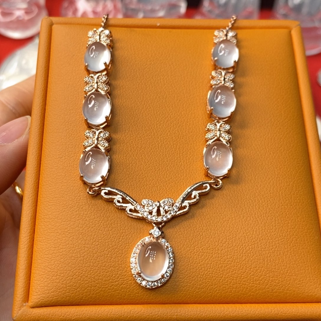 石英岩玉合金吊坠(赠链)