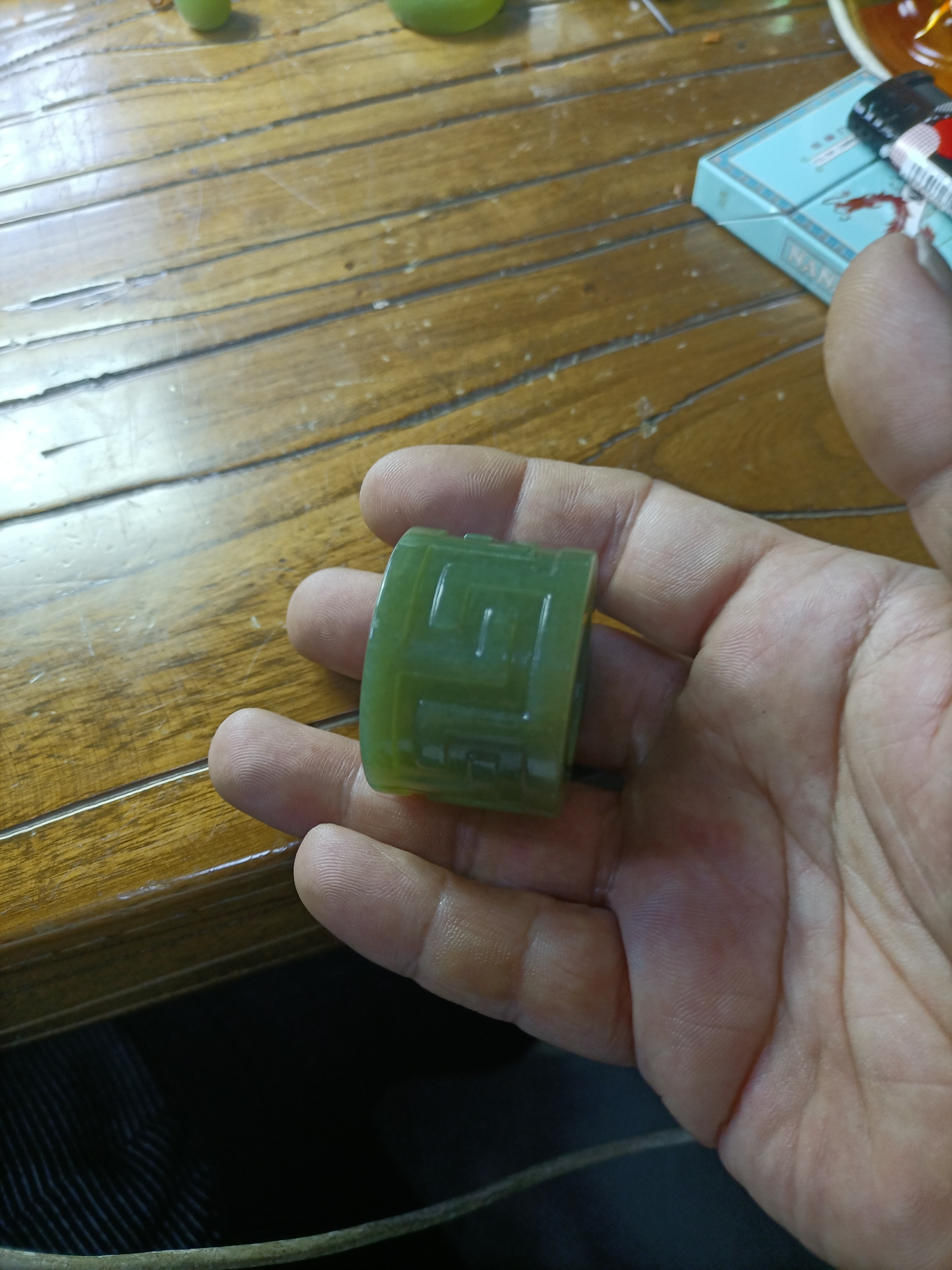 岫岩老玉透闪石玉