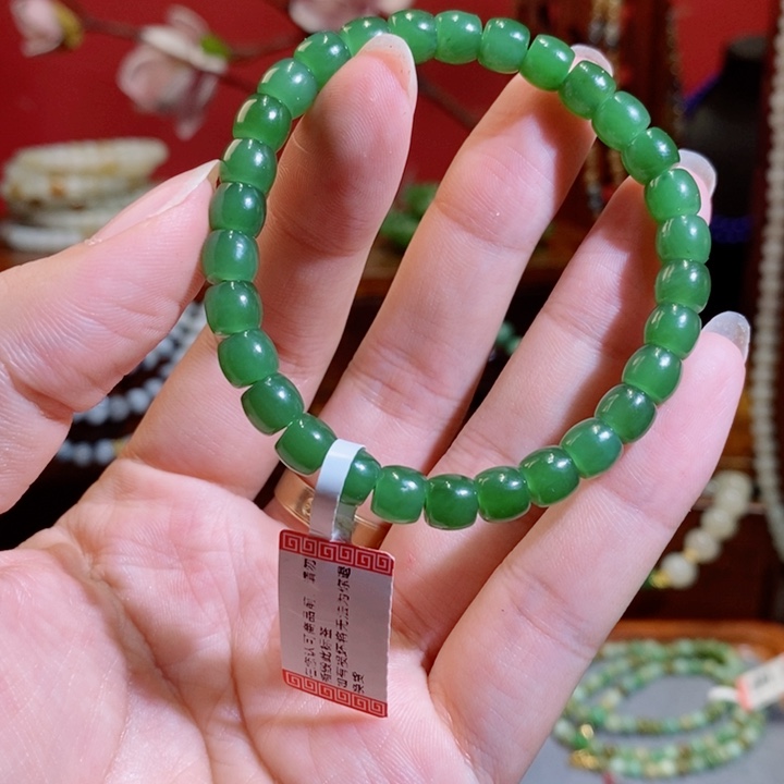 未镶嵌和田玉手链