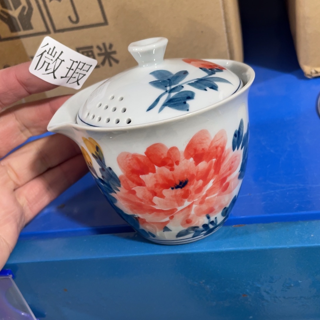 釉下手绘茶具微瑕