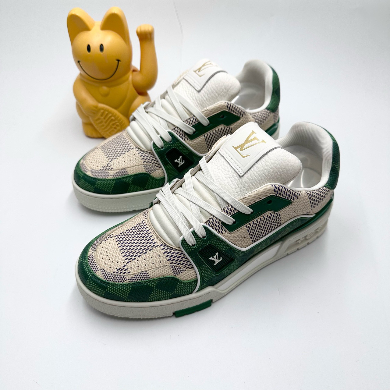 99新 LouisVuitton/路易威登 38码/白绿棋盘格Trainer板鞋/98新