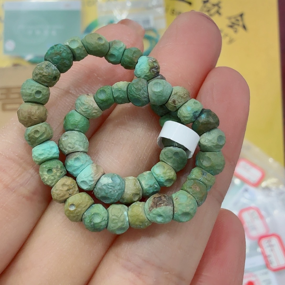 未镶嵌绿松石珠宝奇石