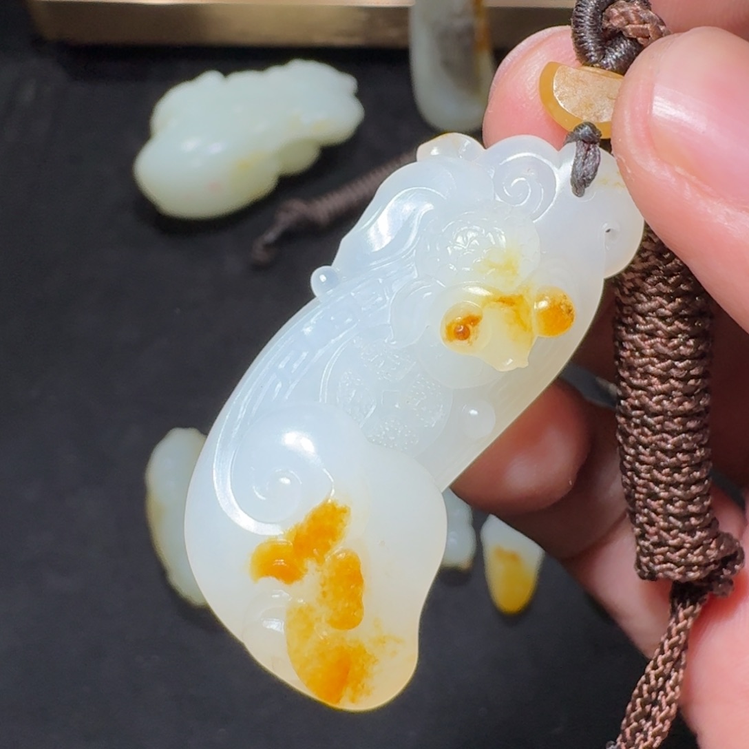 和田玉未镶嵌挂件