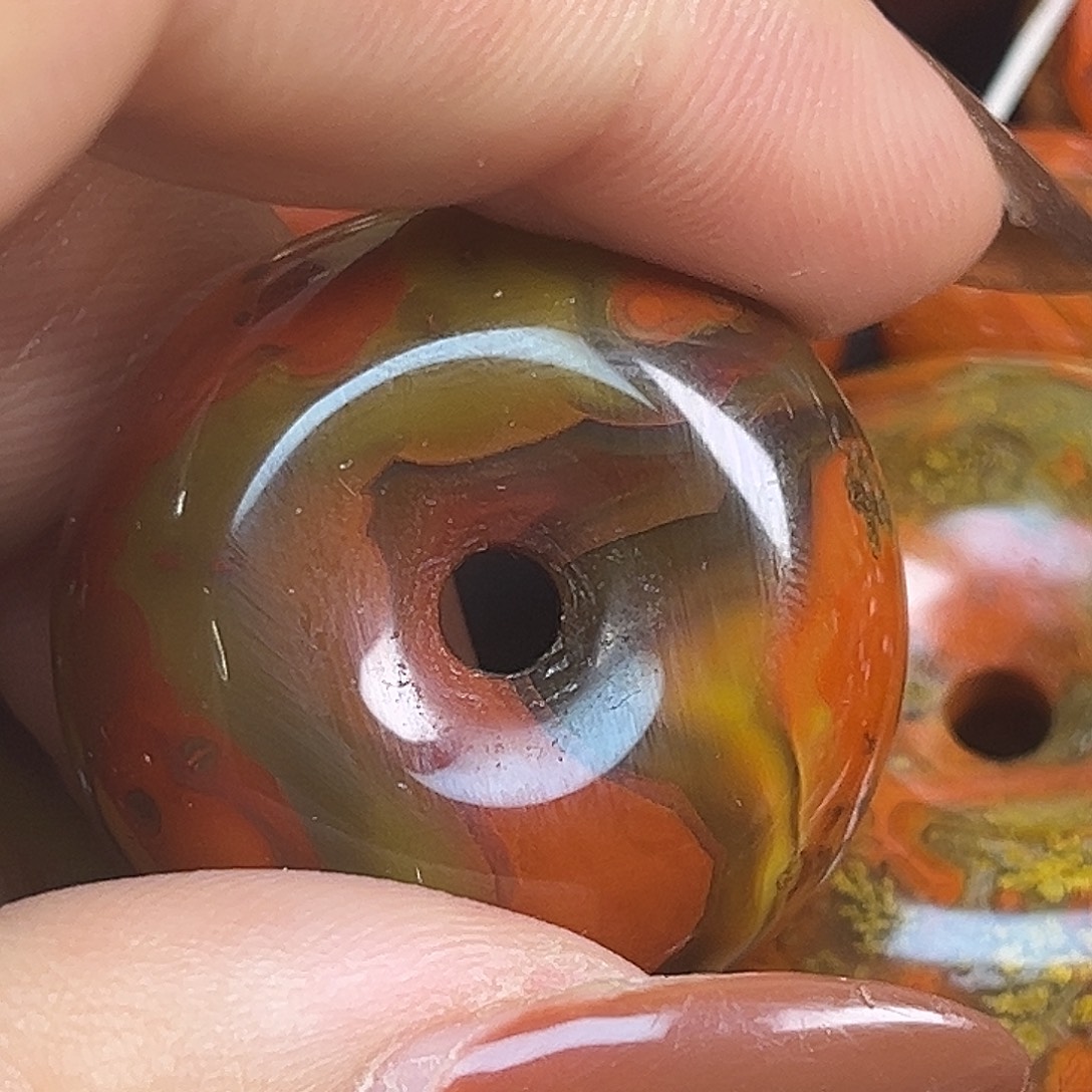 青***在玛瑙/玉髓合金颈饰