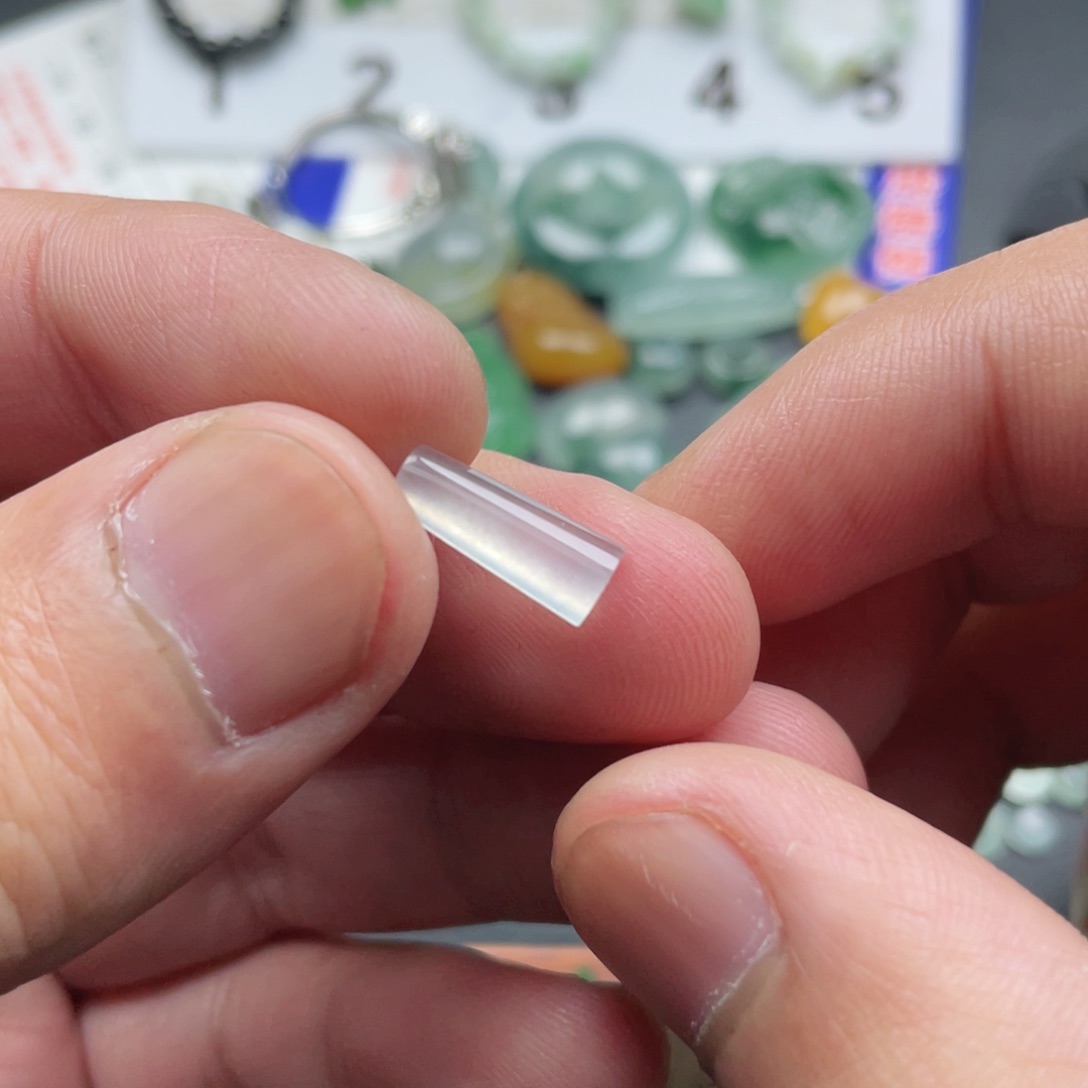 翡翠颈饰未镶嵌缅甸翡翠