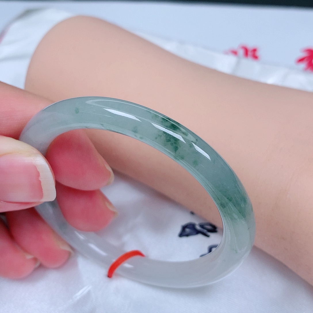 【闪购商品】翡翠手镯未镶嵌，53贵妃