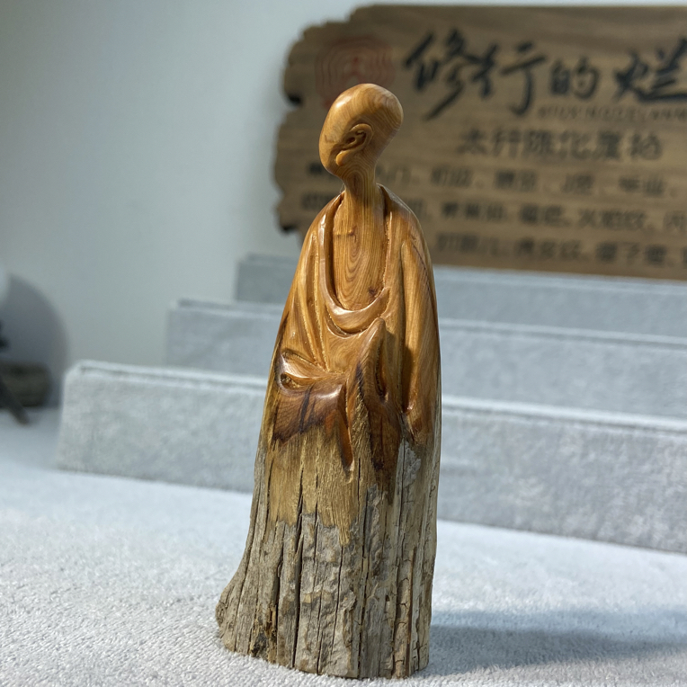 太行崖柏陈化料，无相佛小摆件，“小和尚”，纯手工雕刻，意境感小摆件