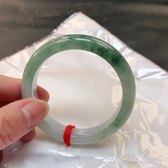 翡翠手镯未镶嵌22号