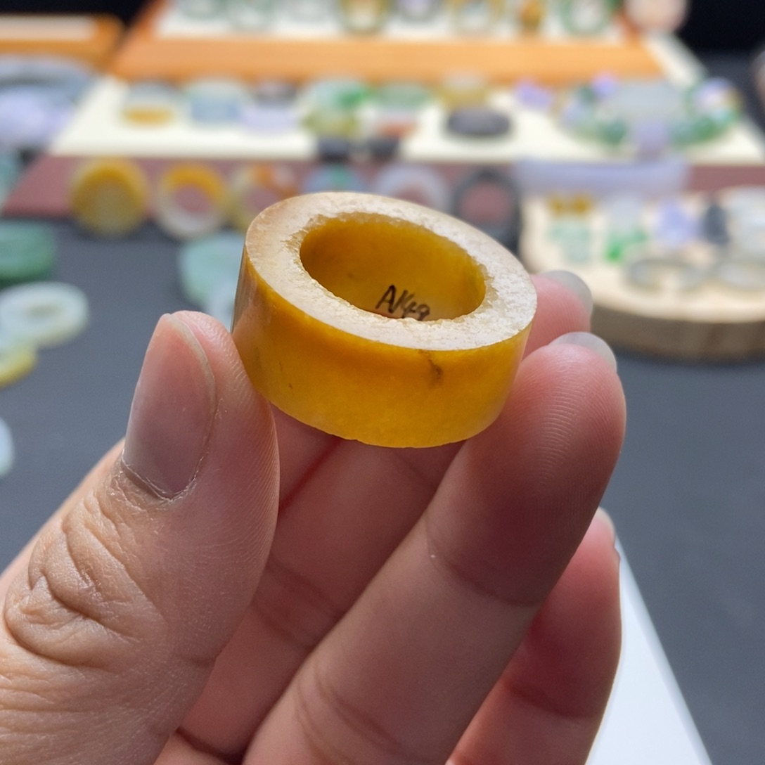 定制翡翠翡翠15-19号宽版未镶嵌