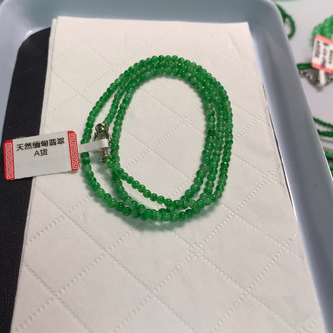 翡翠未镶嵌颈饰项链