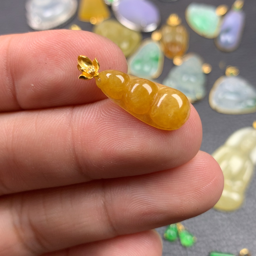 【闪购商品】颈饰18K金镶嵌翡翠翡翠