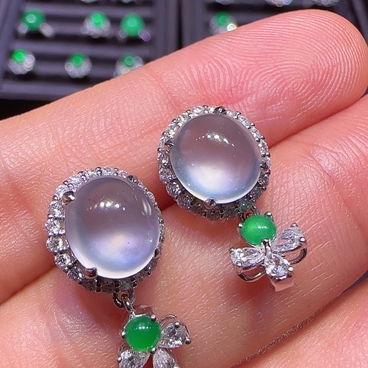 翡翠耳钉18K金镶嵌耳钉