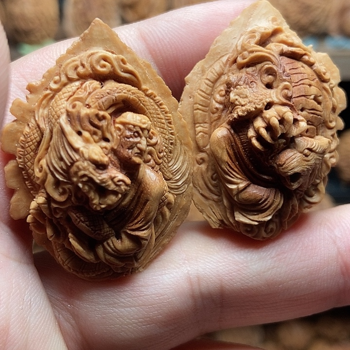 纯手工浮雕一对降龙伏虎