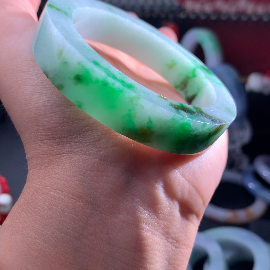 定制翡翠燕子强推团购大漏！1未镶嵌