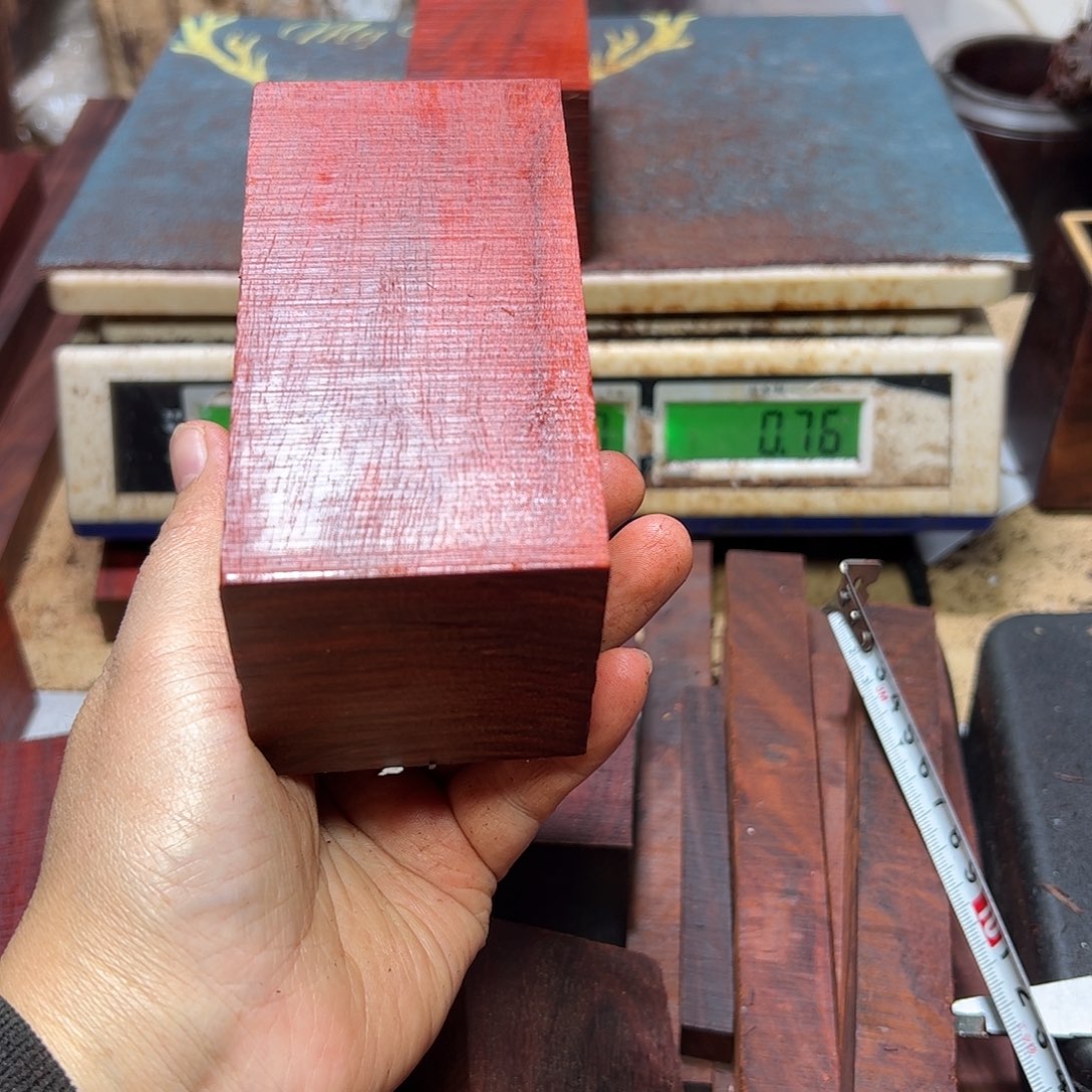 用***1檀香紫檀（小叶紫檀）