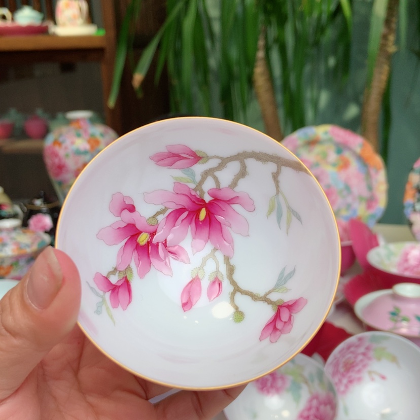 【闪购商品】胭脂红渐变鸡心杯玉兰花