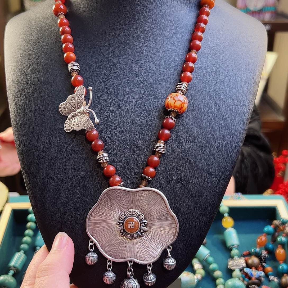 玛瑙颈饰未镶嵌古风