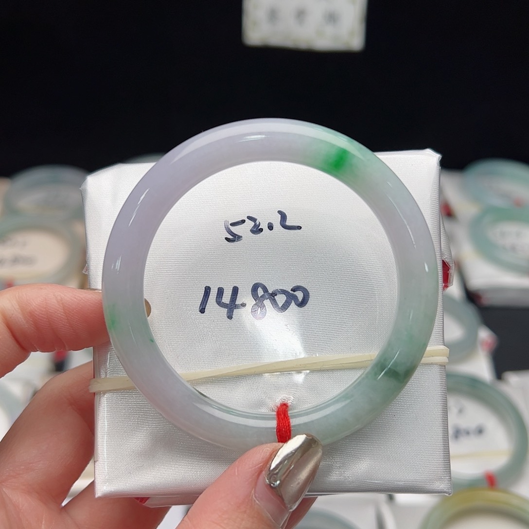 翡翠手镯（圆镯）未镶嵌