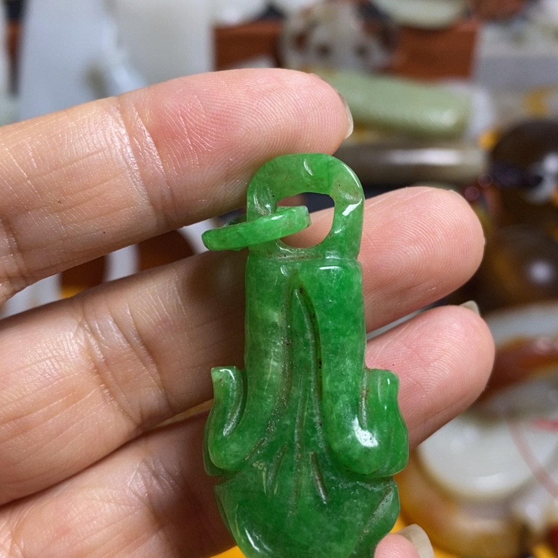 颈饰未镶嵌和田玉（糖玉）