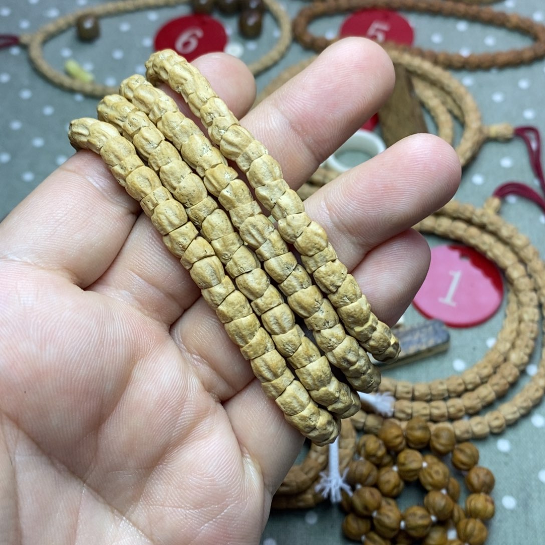 柏香籽/百香籽吊坠手作热振油皮多棱顺大肠6.6左右