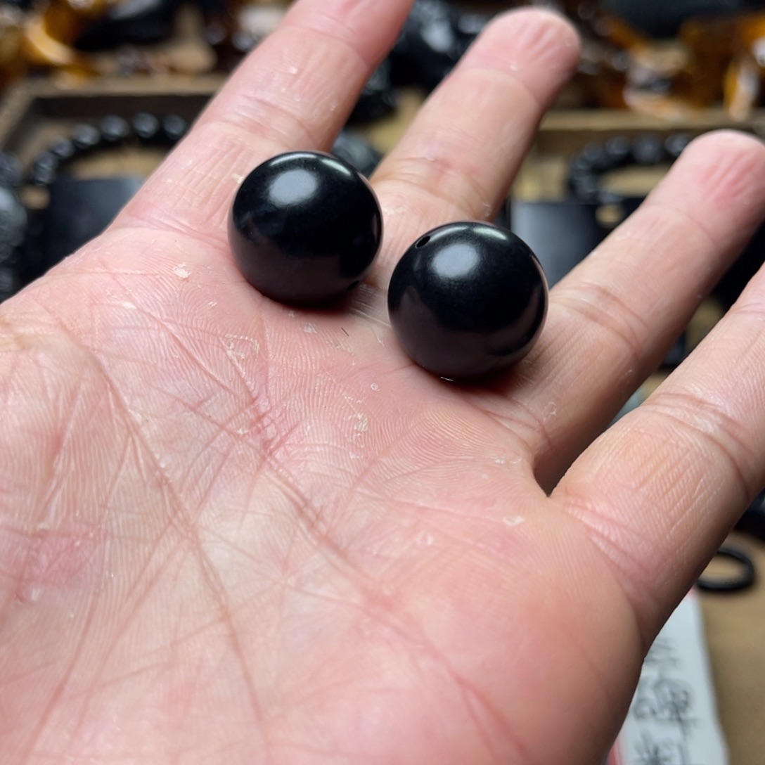 和田玉（墨玉）手链未镶嵌金*白