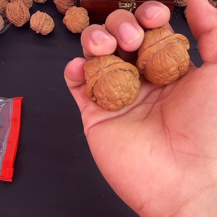 S***s吊坠文玩核桃蛤蟆