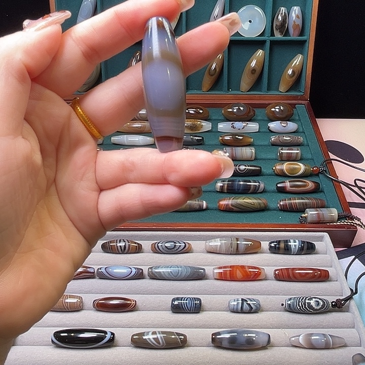 玛瑙/玉髓未镶嵌颈饰