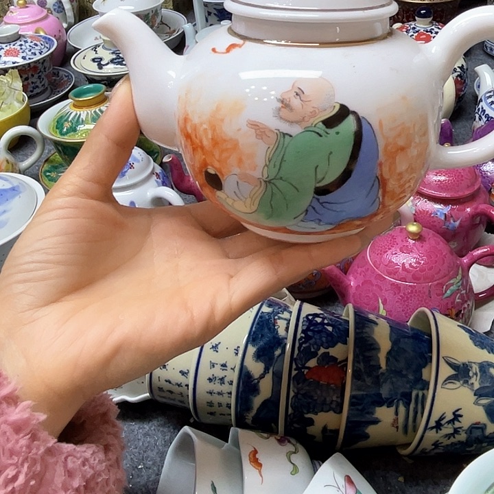 景德镇陶瓷博物有限公司副会长