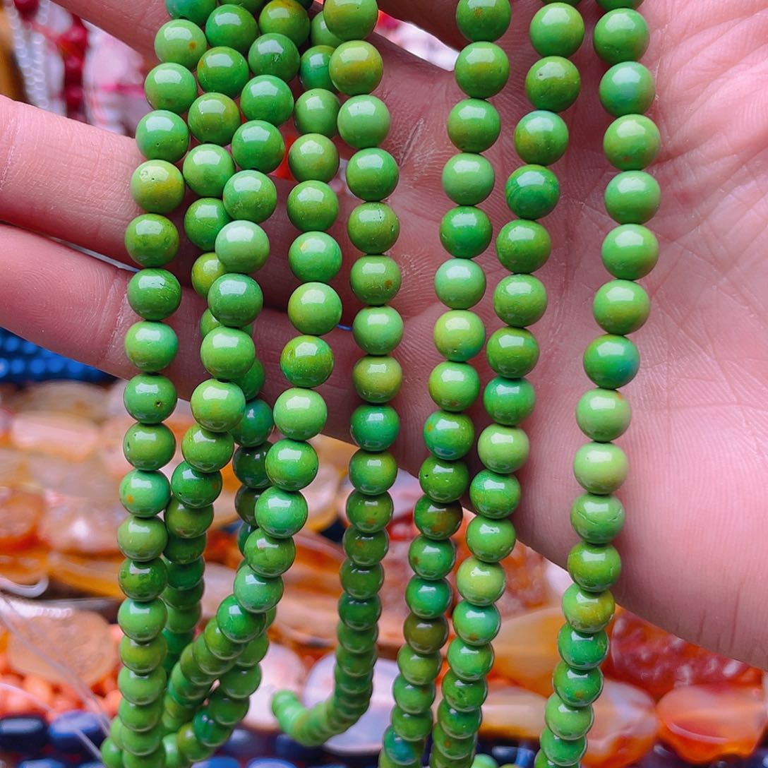 玛瑙/玉髓珠宝半成品未镶嵌绿松1条卡6