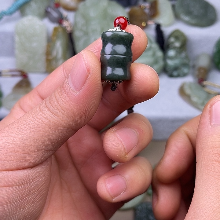 和田玉吊坠(不含链)未镶嵌